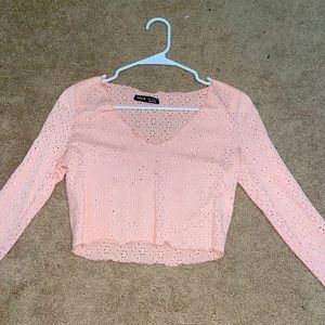 Cropped top shirt with design of little dots